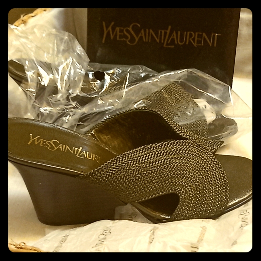 Yvessaint Laurent shoes